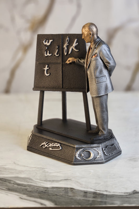Atatürk Latin Harfleri Öğreten Biblo